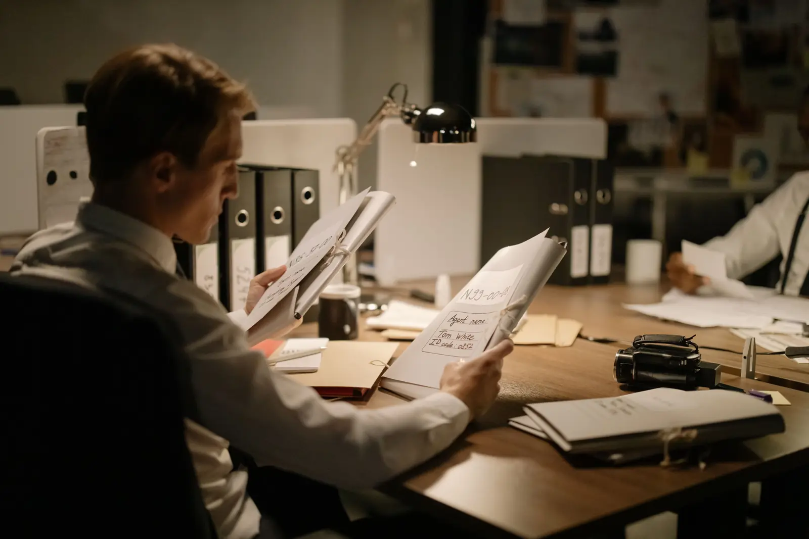Why Crime Lab-to-Investigator Communication Breaks Down And How Automation Fixes It